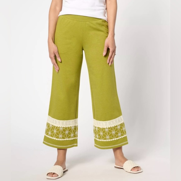 LOGO Lavish by Lori Goldstein pull on crop pants - Picture 1 of 7